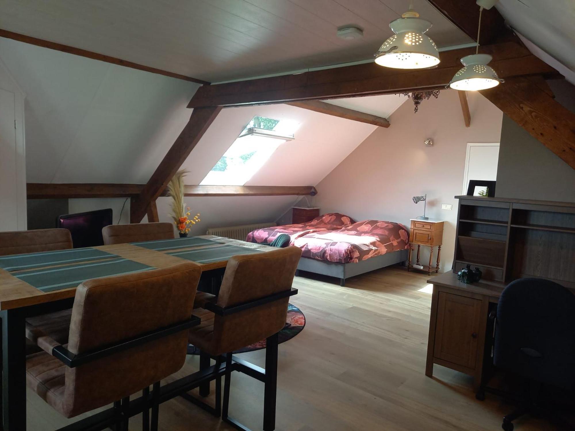 Mooie Familie Groepsaccomodatie Aan De Bosrand Holiday home
